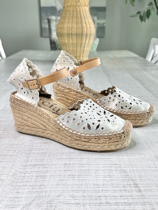 Pedro Garcia Shoes - Pedro Garcia Omaira Eyelet Espadrille Wedge Sandals Ivory Size 6-6.5